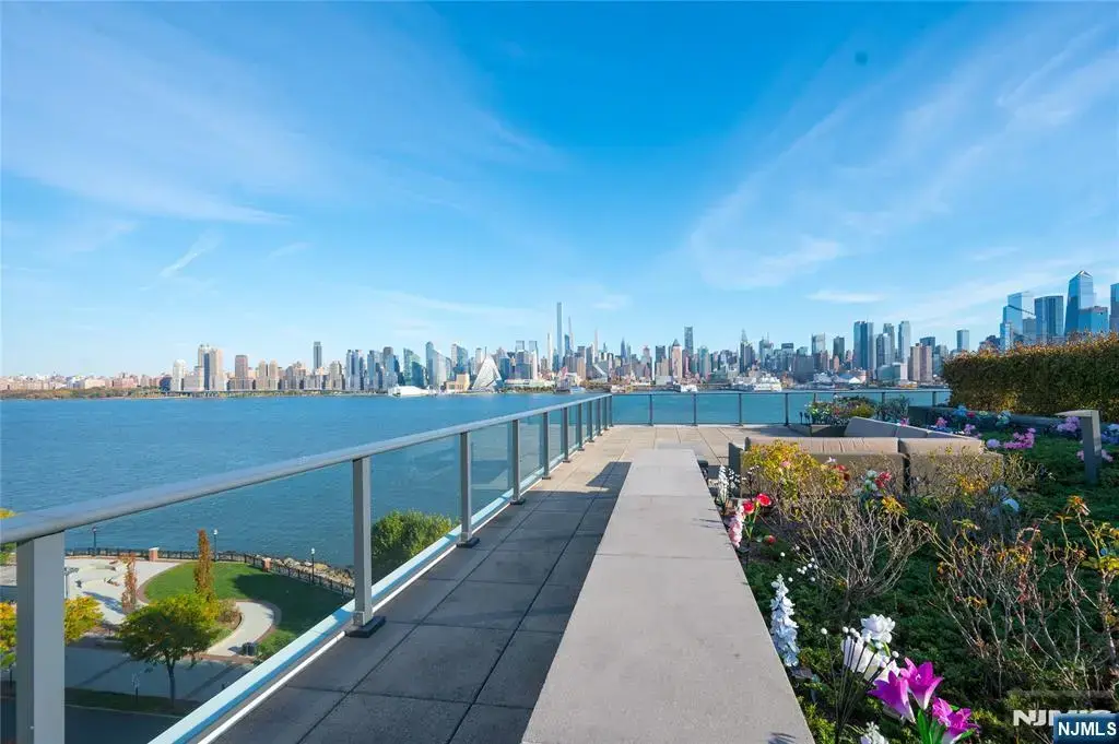 1200 Avenue Port Imp 705, Weehawken