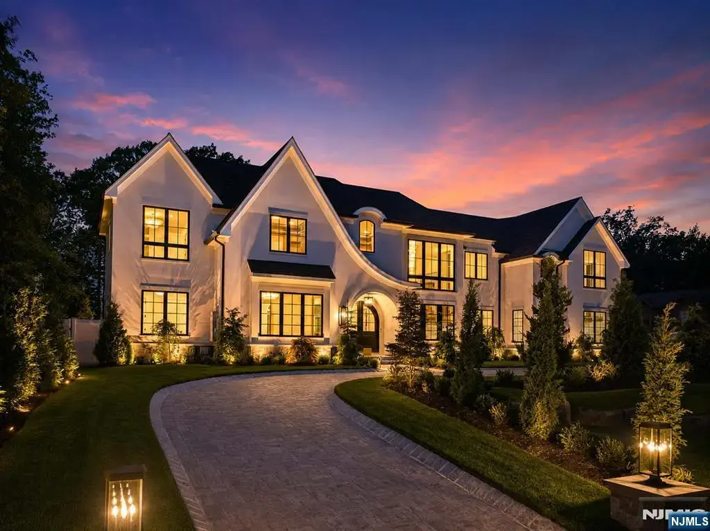 90 Essex Drive, Tenafly