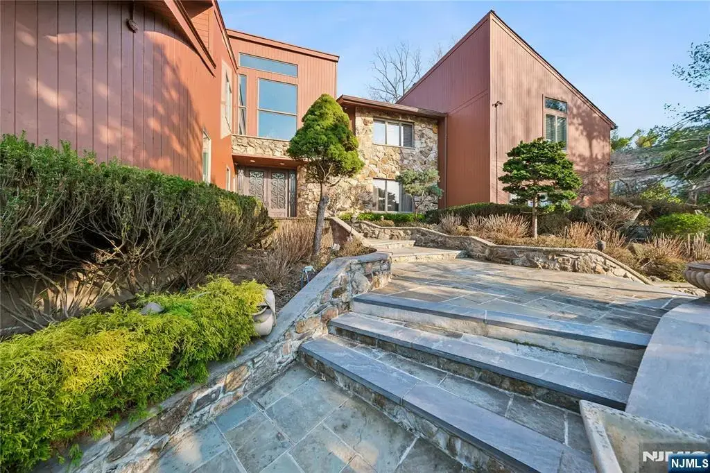 93 Jackson Drive, Cresskill