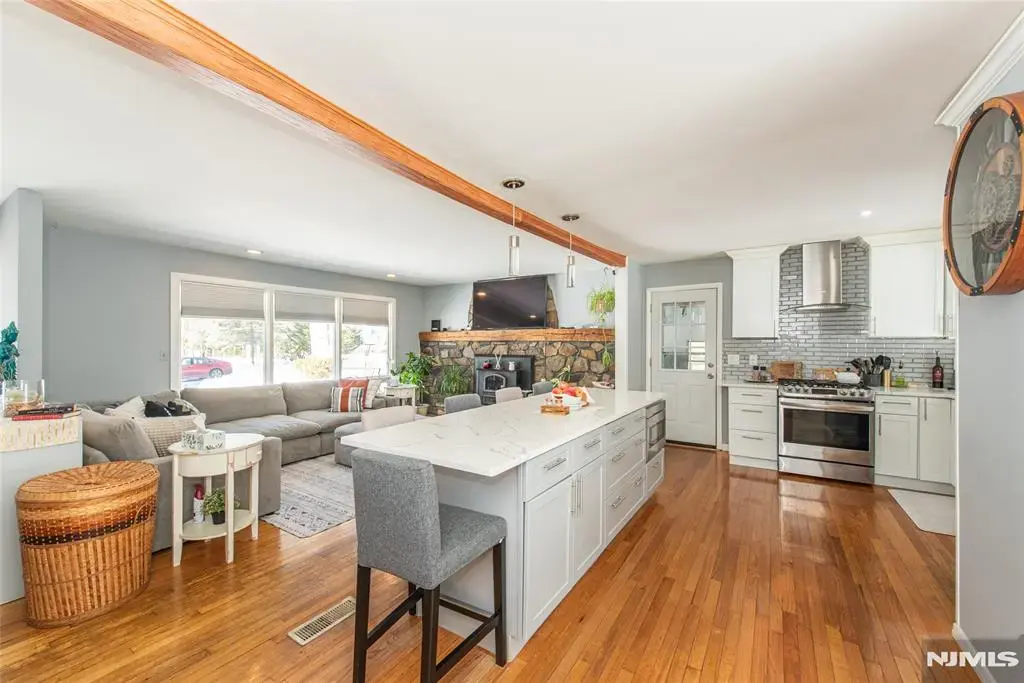 38 Fremont Terrace, West Milford