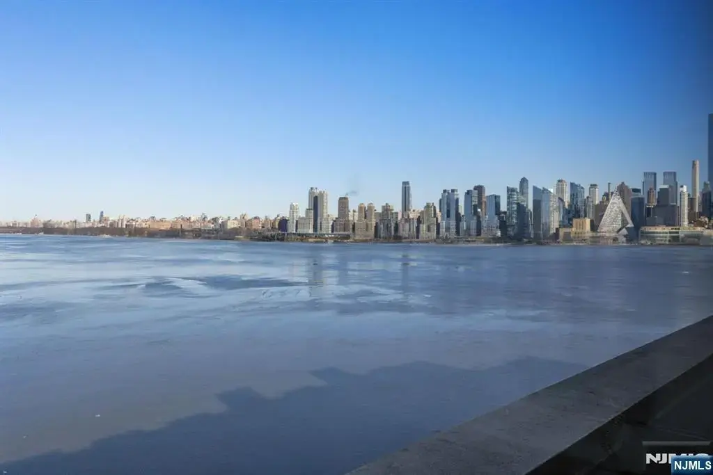 1000 Avenue At Port Imperial Ph702, Weehawken