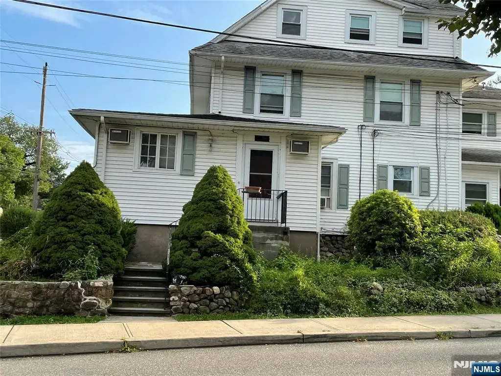 102 S Maple C, Ridgewood
