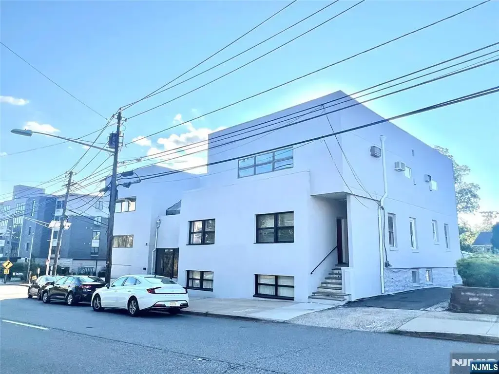 2357 Lemoine Avenue 1, Fort Lee