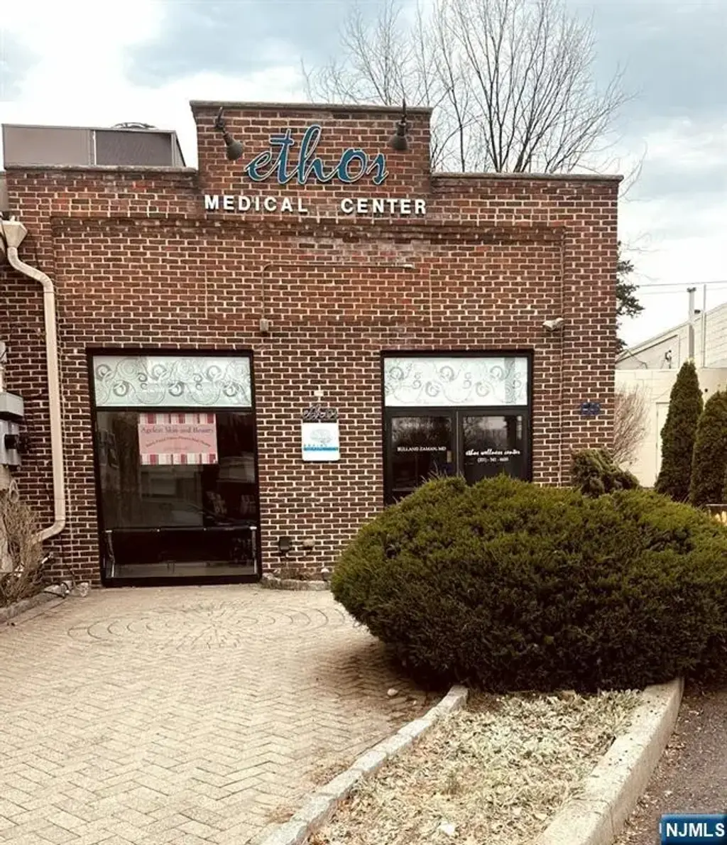 125 N Dean Street A, Englewood