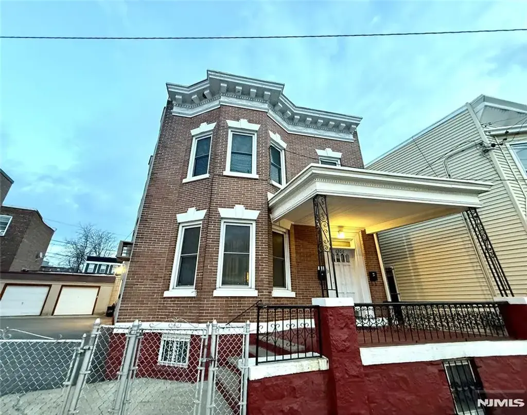 6306 Jf Kennedy B, West New York
