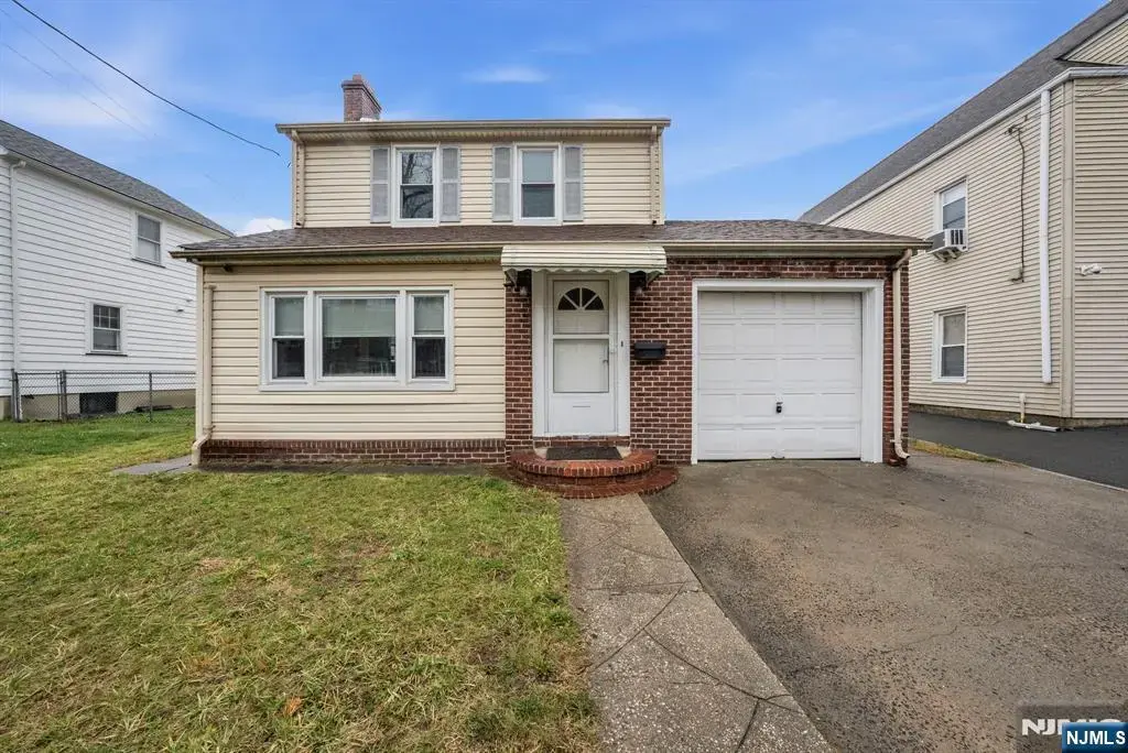 294 Park Avenue, Nutley