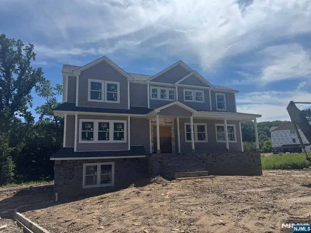 50 Eagles Nest Terrace, West Milford
