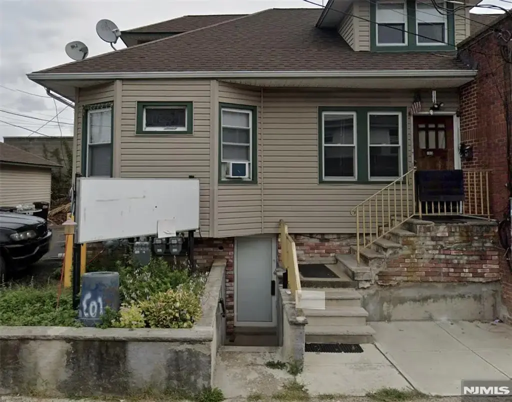 103 Broadway Bsmt, Elmwood Park