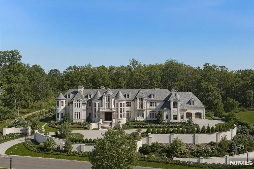 10 Frick Drive, Alpine