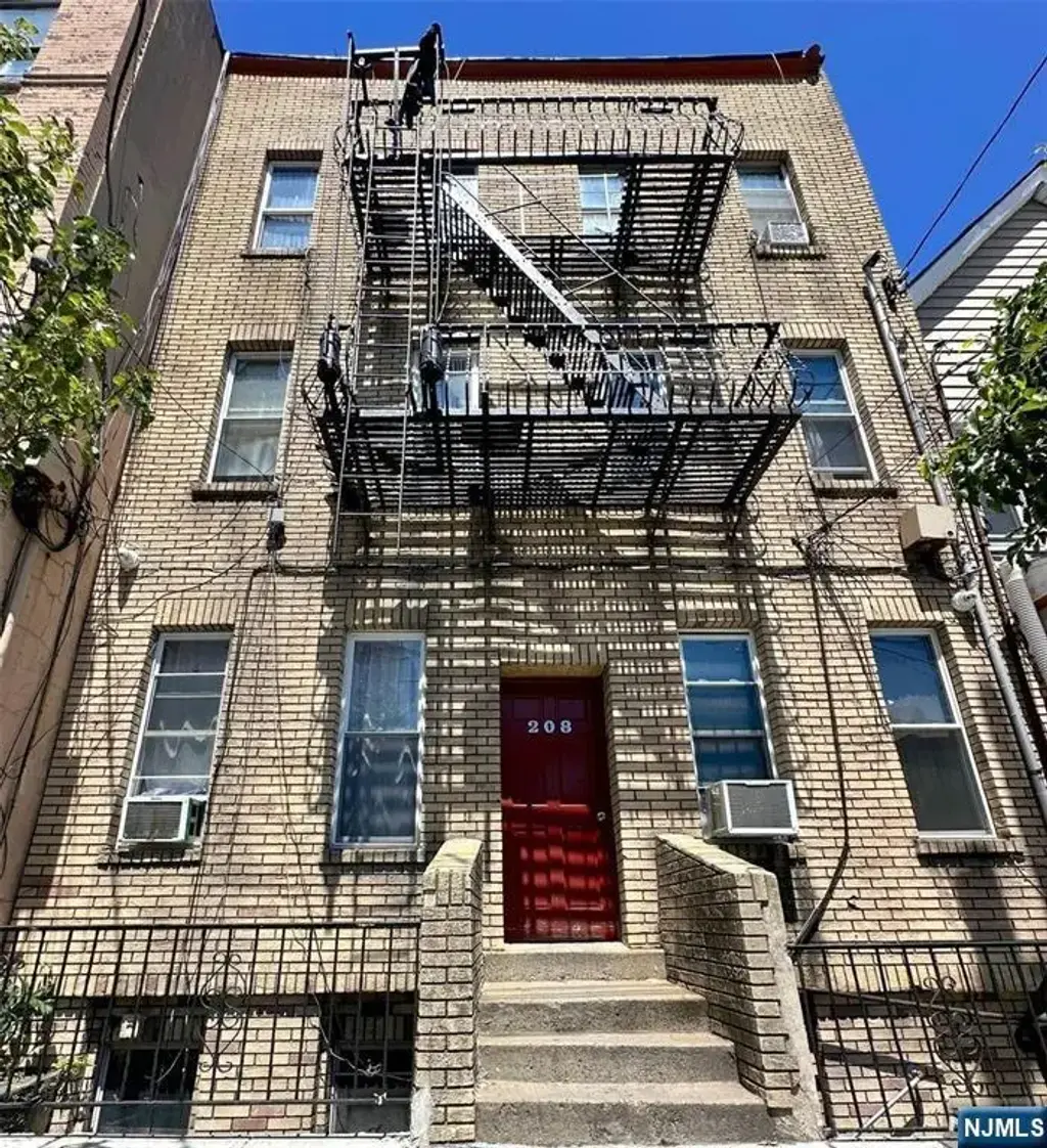 208 38th Street, Union City