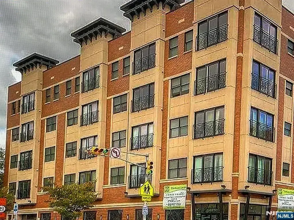 105-107 Broad Street 205, Newark