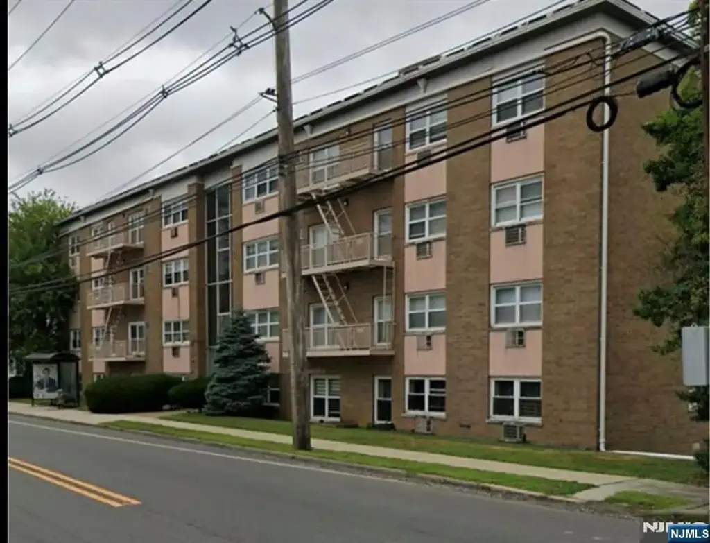 475 Grand 3b, Palisades Park