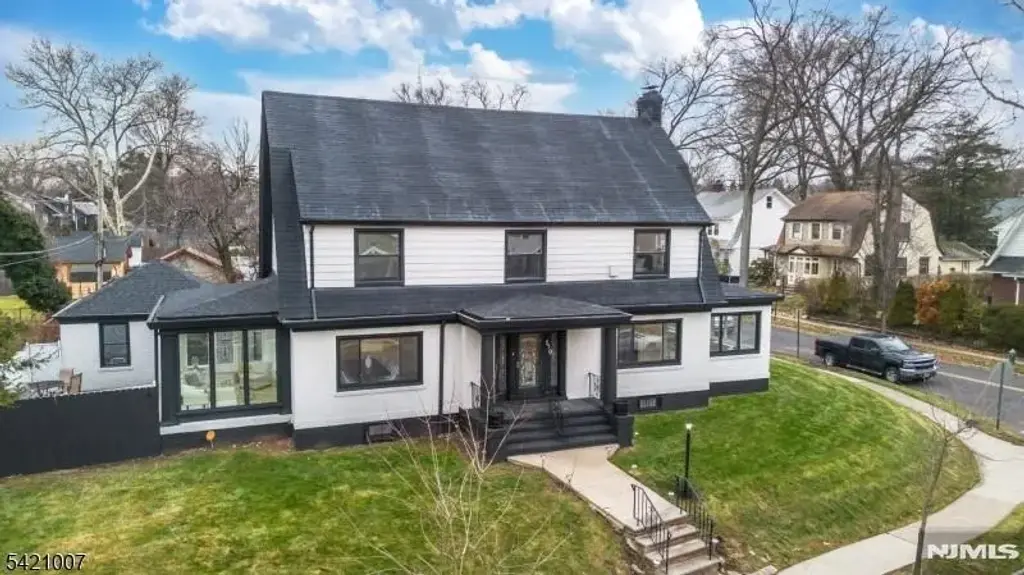 104 Reynolds Place, South Orange Village