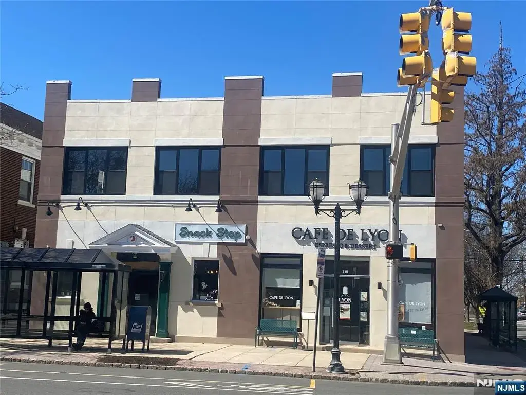 256 Leonia Avenue, Leonia