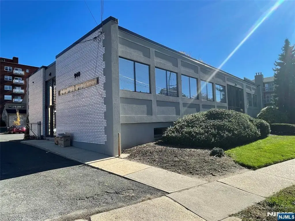 936-42 Main Street Groundfl, Hackensack