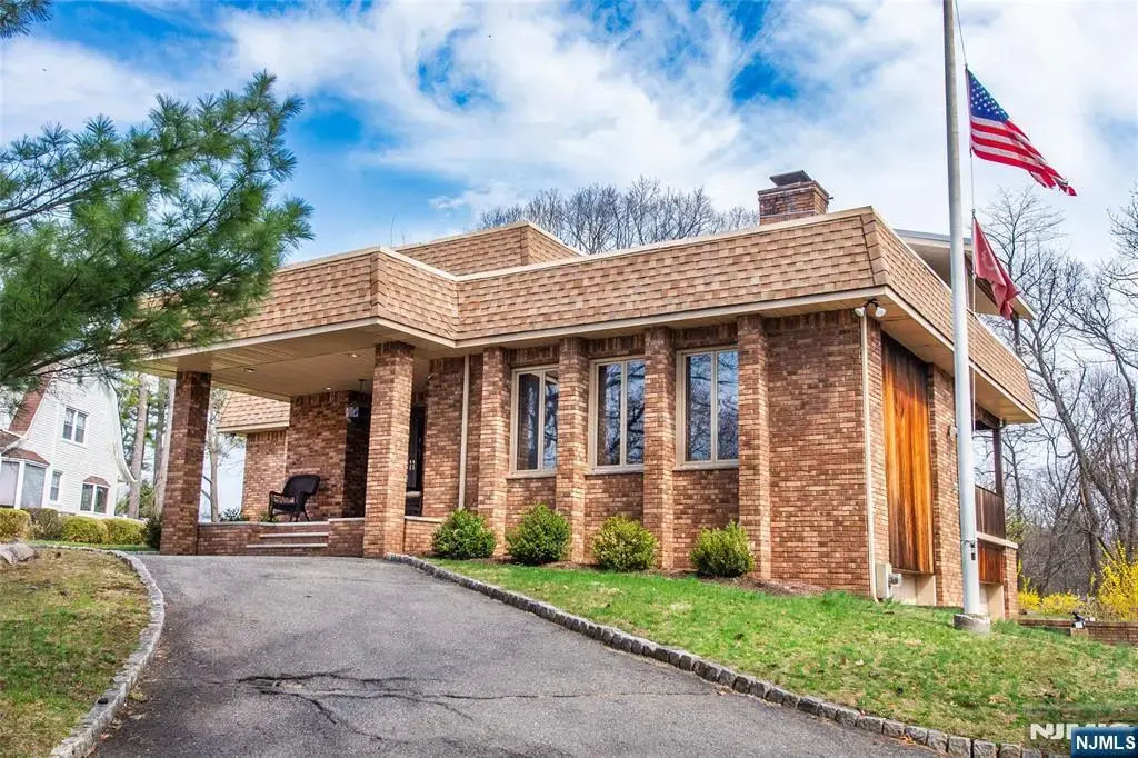 845 Rifle Camp Road, Woodland Park
