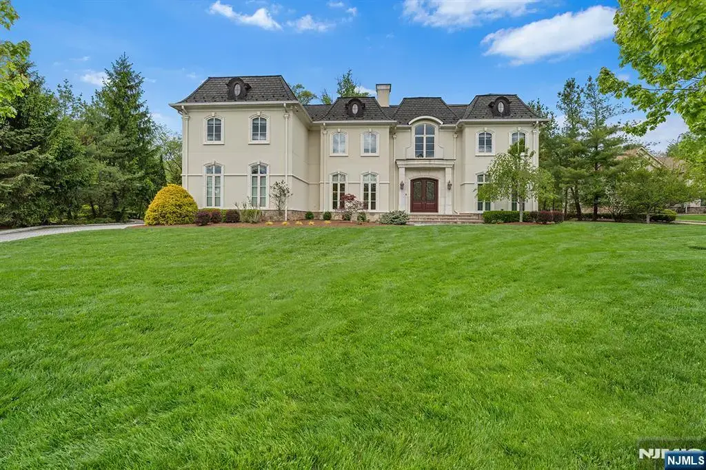 1 Sandstone Ridge, Upper Saddle River
