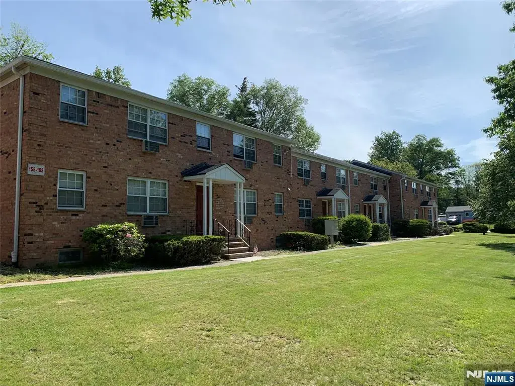 153 Park 153-c, Park Ridge