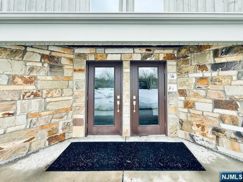 272 Route 206 C06, Mount Olive Township