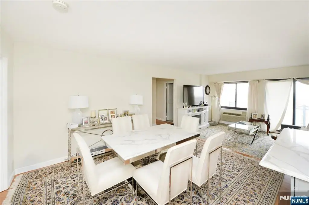 125 Prospect Avenue 10c, Hackensack