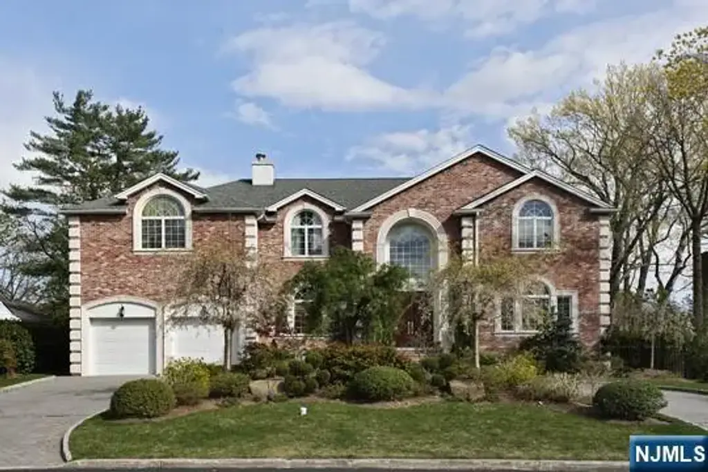 417 N Woodland, Englewood