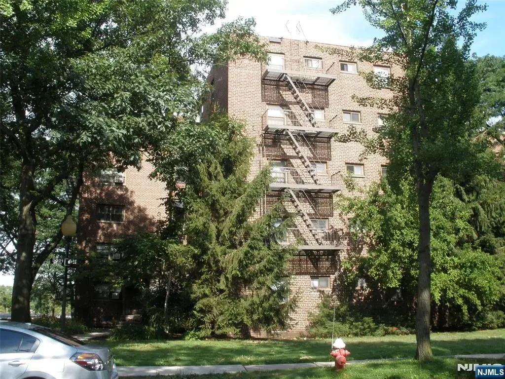 3021 Edwin Avenue 4b, Fort Lee
