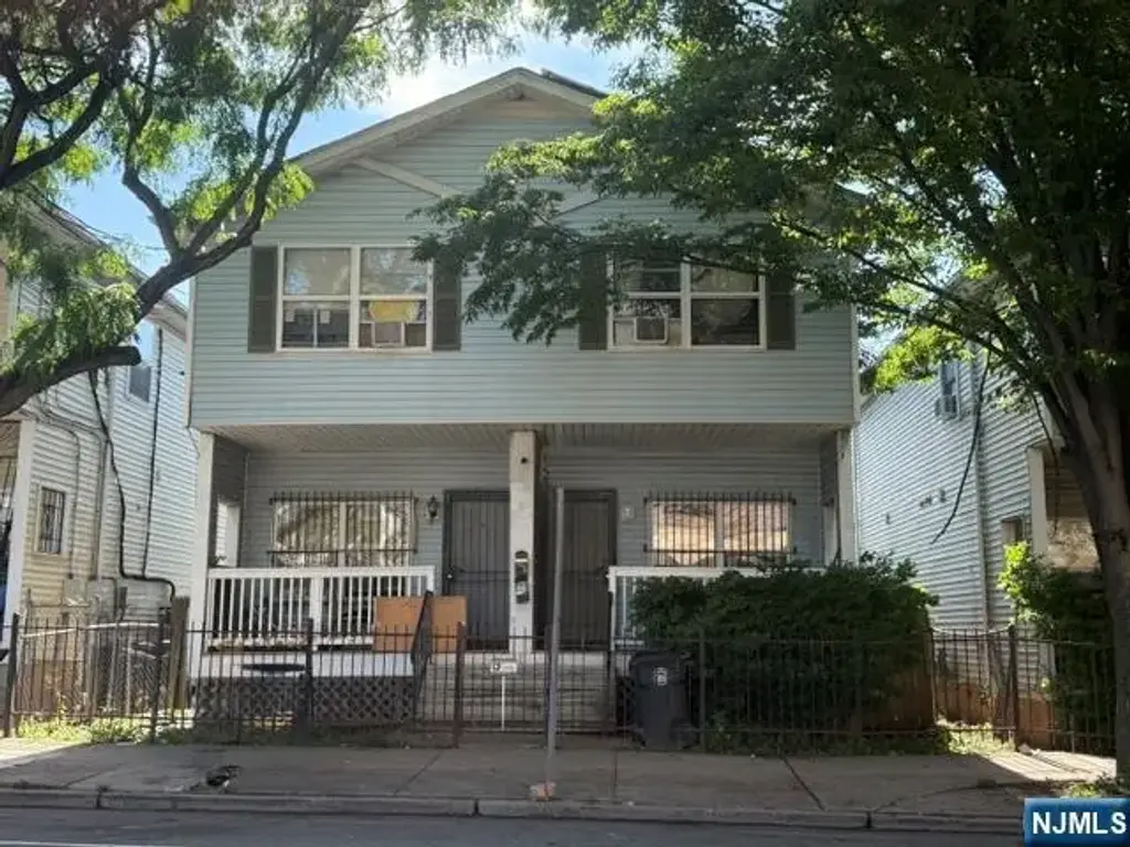 290 Bergen Street, Newark