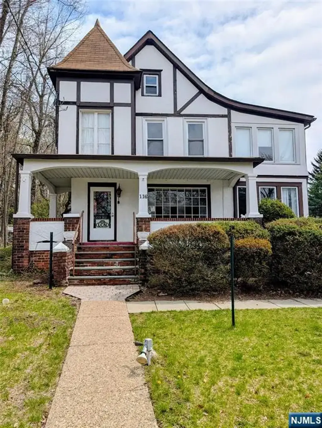 116 Broadway, Woodcliff Lake