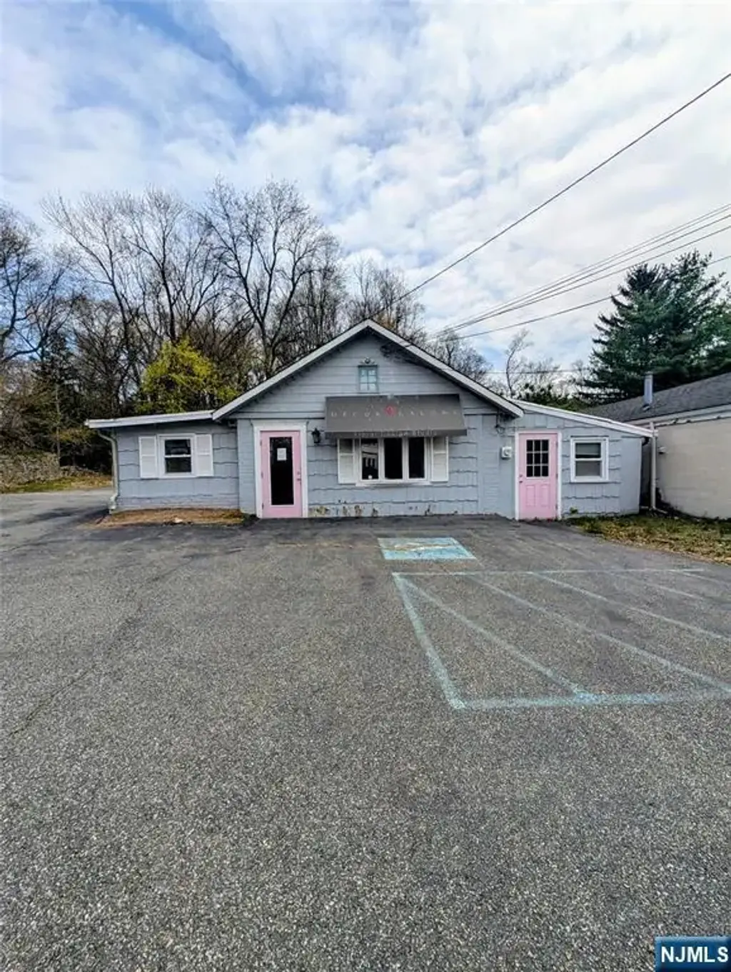 116 Broadway, Woodcliff Lake