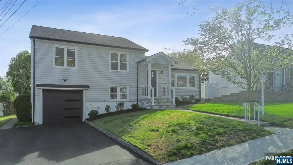 27 Mountainview Drive, Clifton