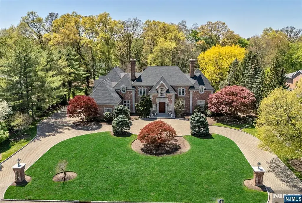 366 E Madison Avenue, Cresskill
