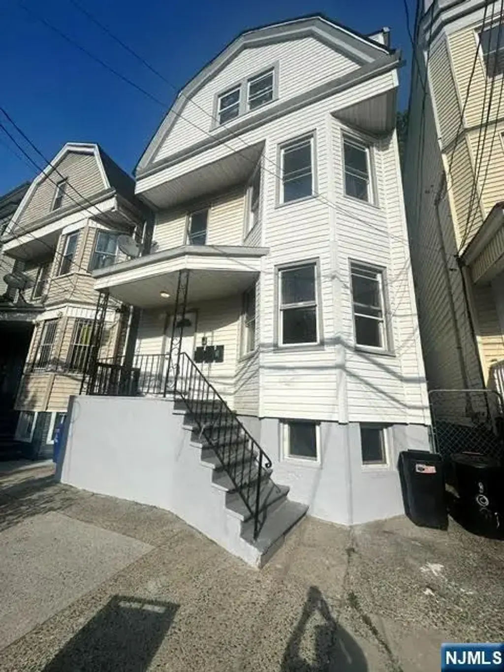 102 12th 1, Newark