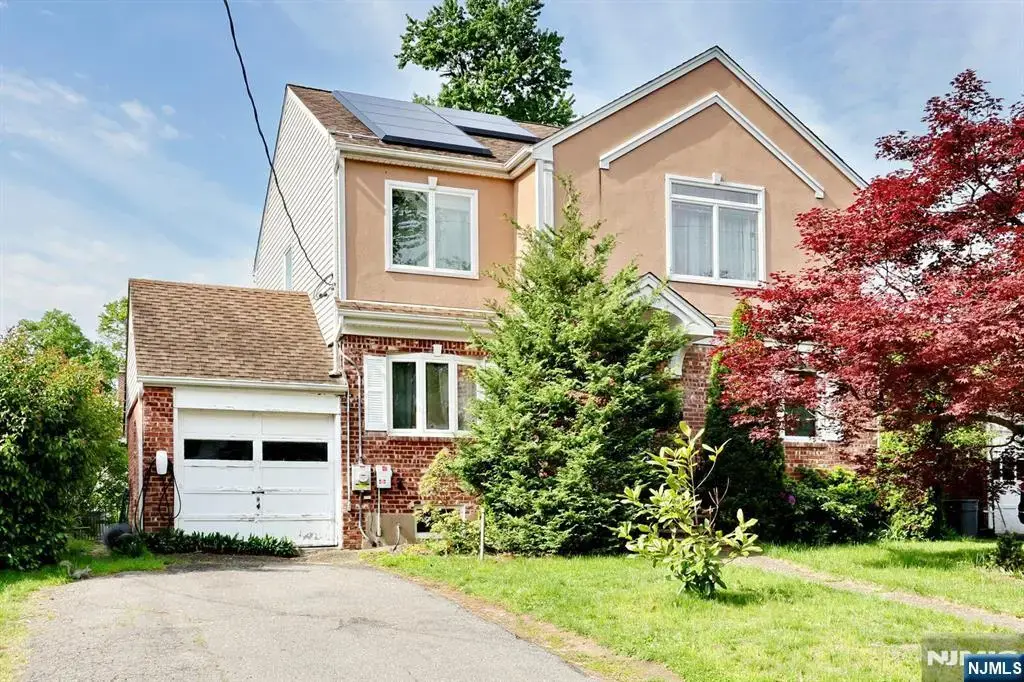 163 Monroe Avenue, River Edge