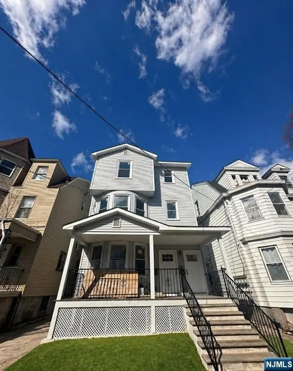 105 7th Street, Newark