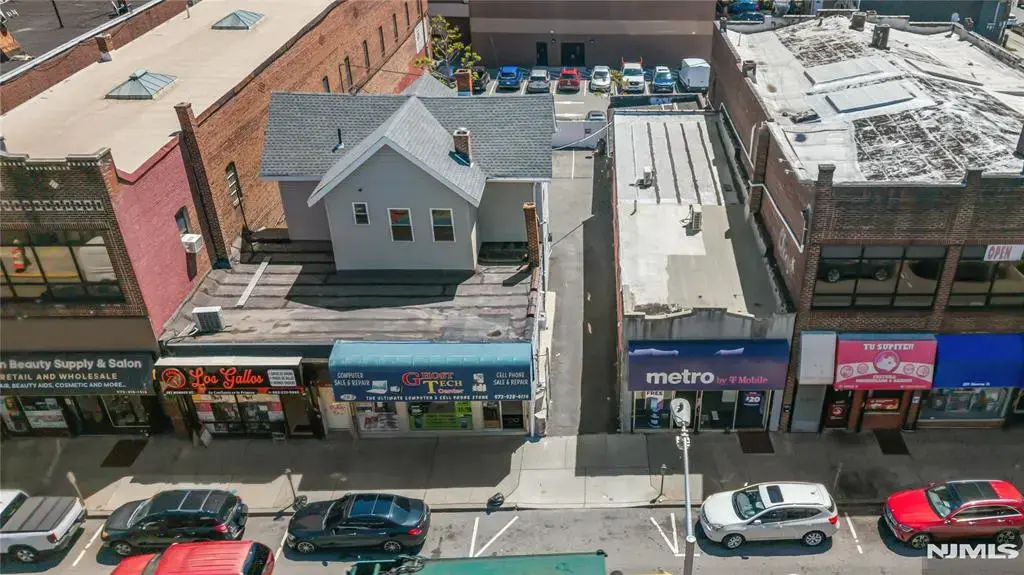 285 Monroe Street, Passaic