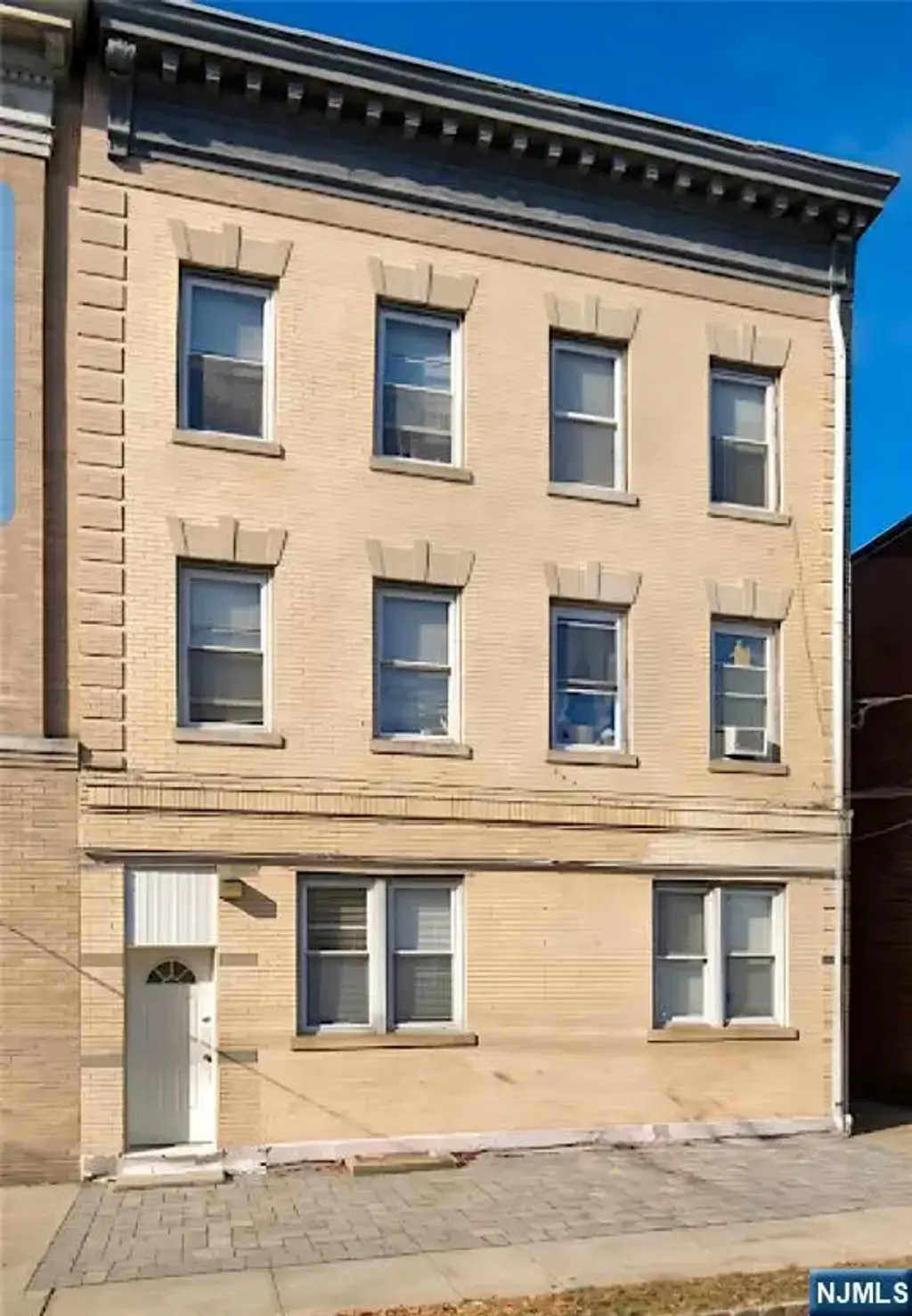 83 Ashland Avenue, West Orange