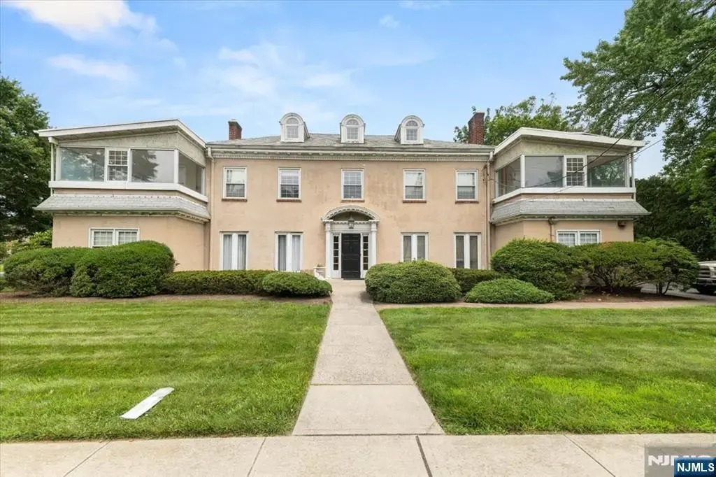 61 Glenwood Road, Englewood