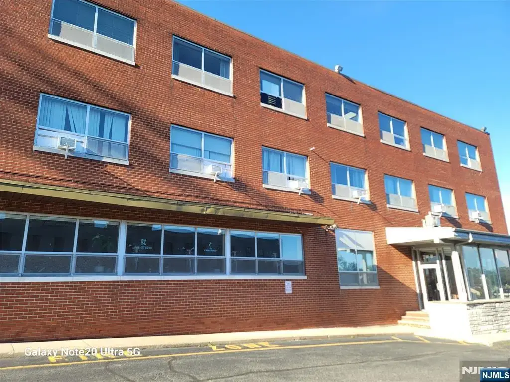 210 Sylvan Avenue B5, Englewood Cliffs