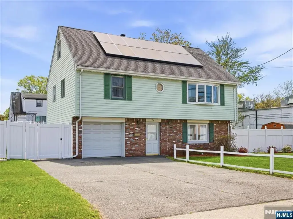 98 Moonachie Road, Moonachie