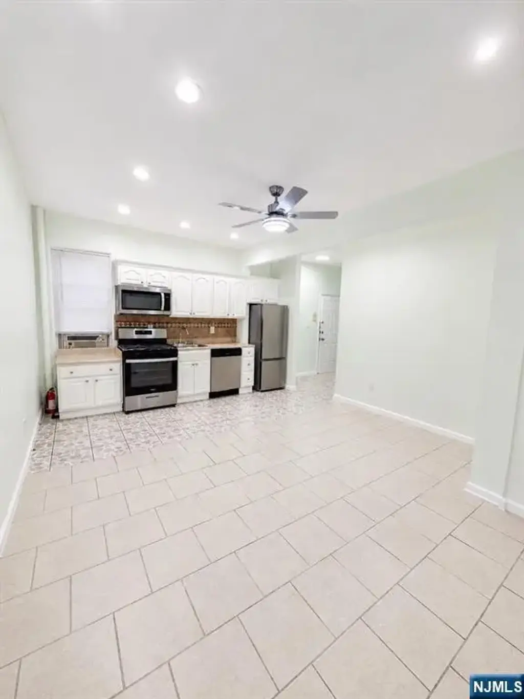 437 53rd C4, West New York