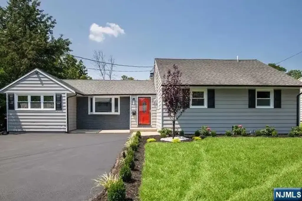 347 Forest, Paramus