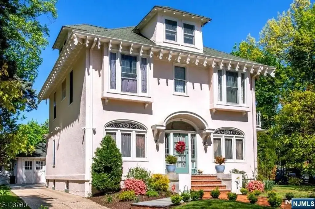 229 Tremont Avenue, Orange