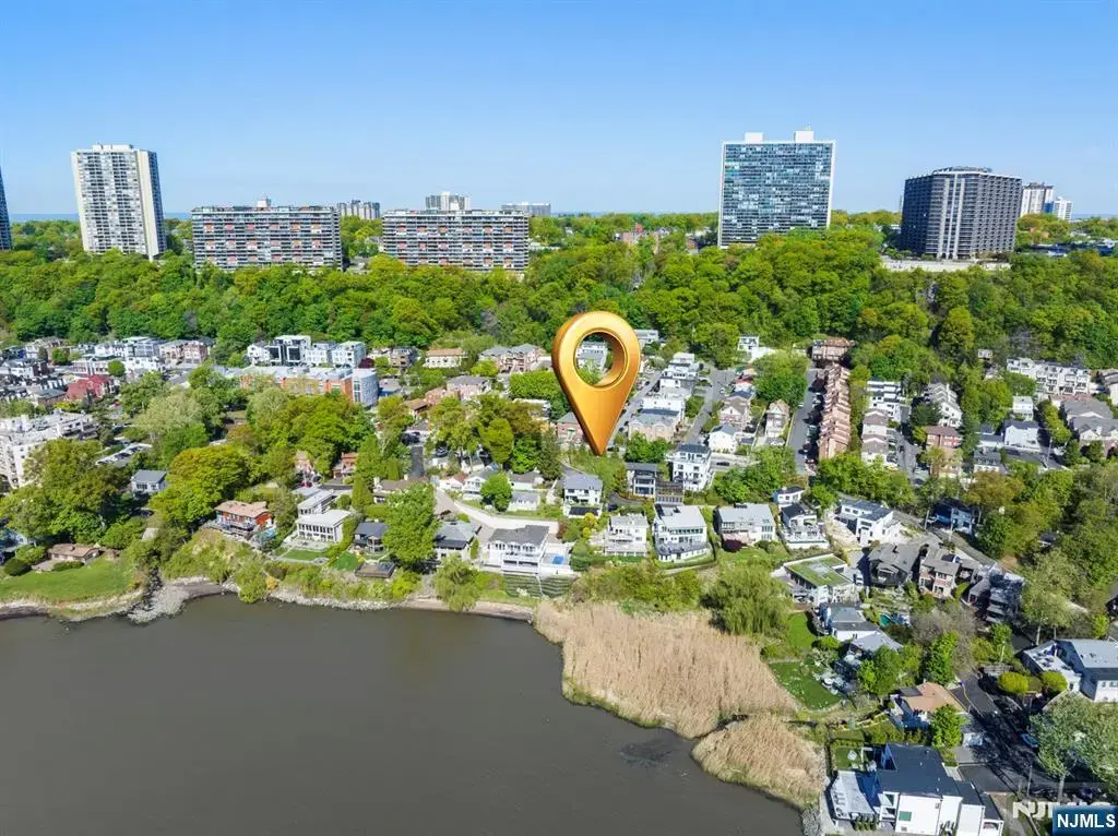5 Vista Lane, Edgewater