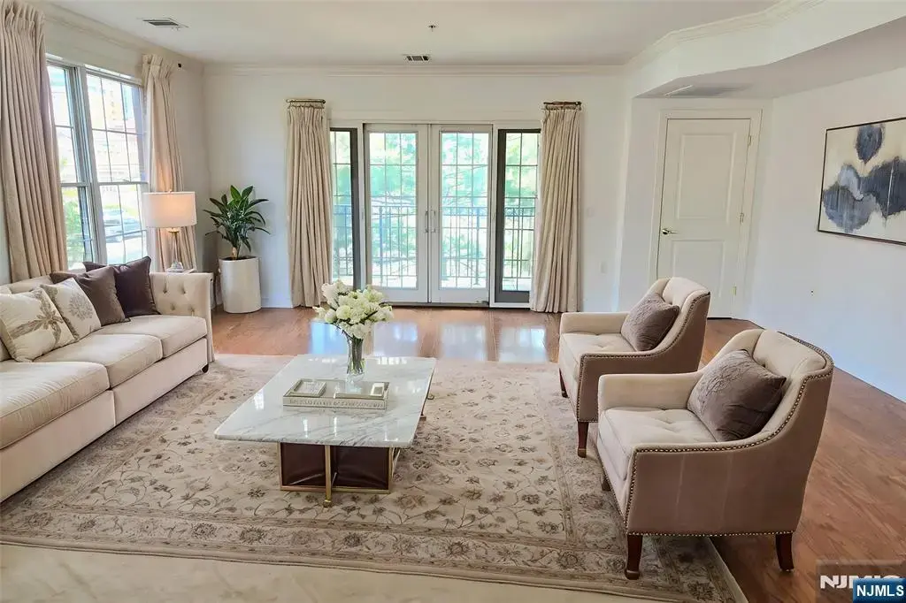 54 Polifly Road 201, Hackensack