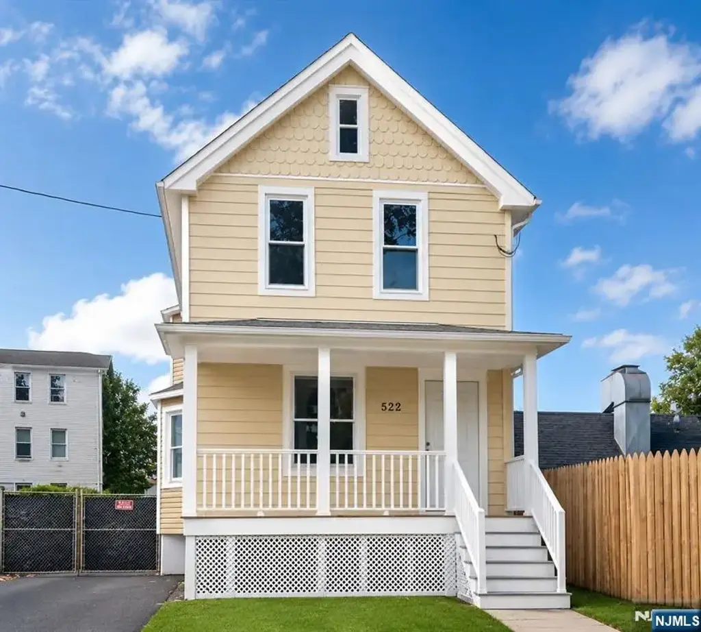 522 Beach Street, Orange