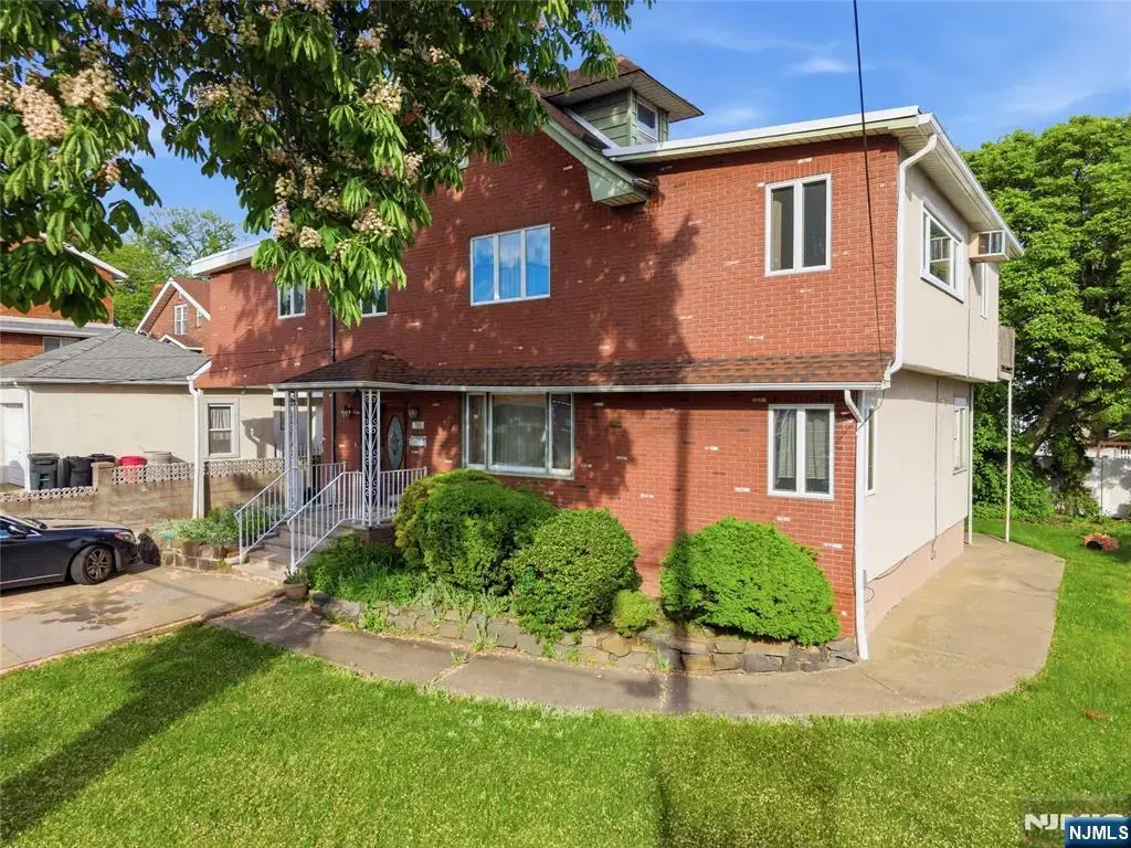 388 Highland Avenue, Cliffside Park