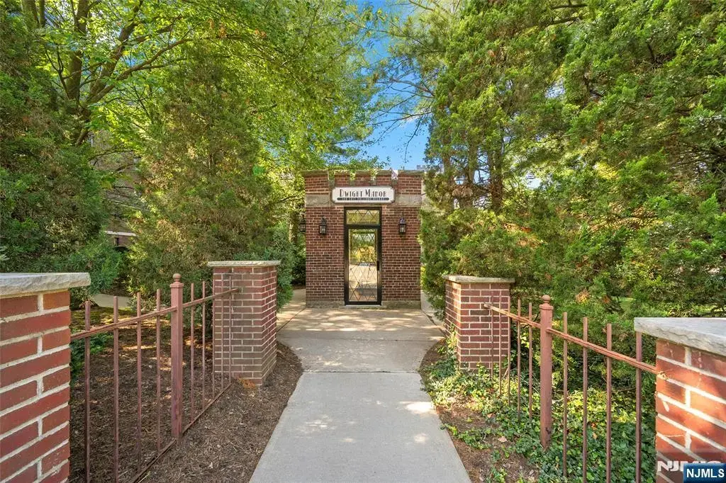 100 Palisade Avenue B31, Englewood