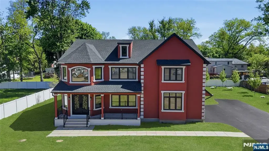 1690 Hamburg Turnpike, Wayne