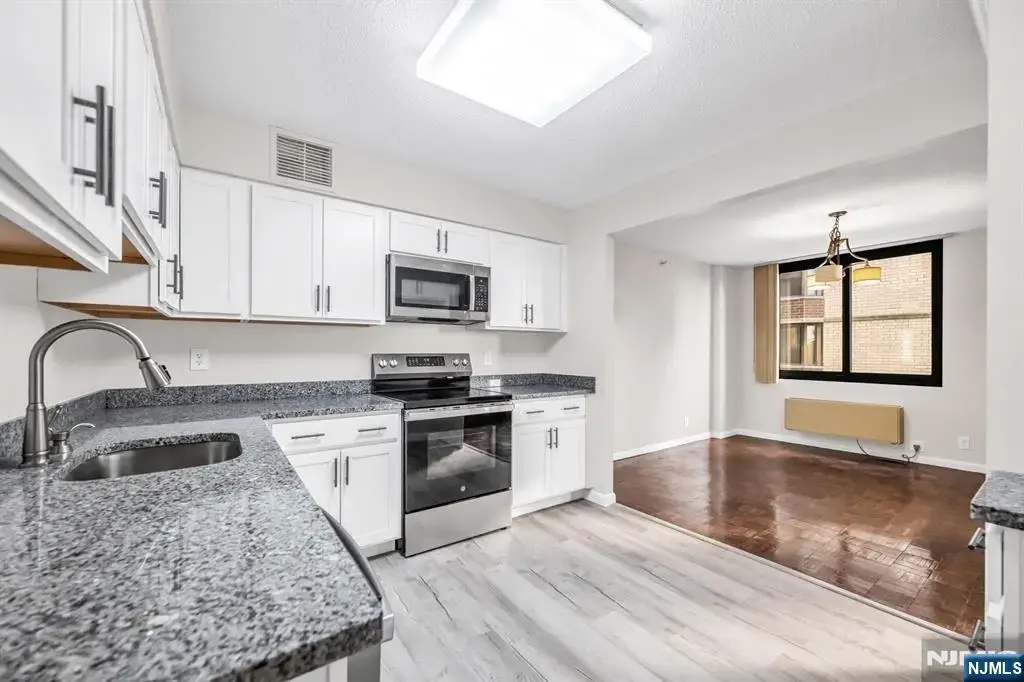 326 Prospect 6j, Hackensack