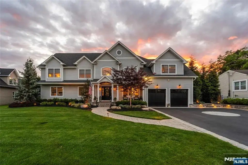 11 Amelia Drive, Old Tappan